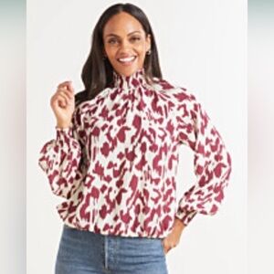 Evereve Allison Joy Arlo Ikat Cream & Burgundy Blouse Size Small